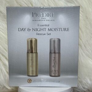 Predire Essential Day & Night Moisture Set - Gold and Silver